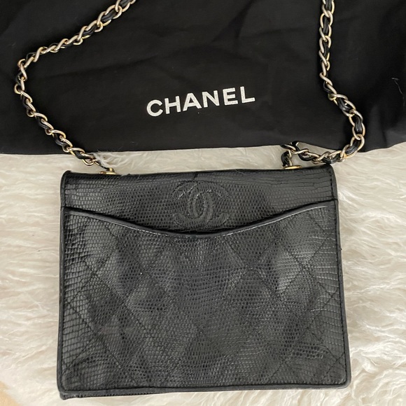 CHANEL Handbags - Vintage Chanel Bag